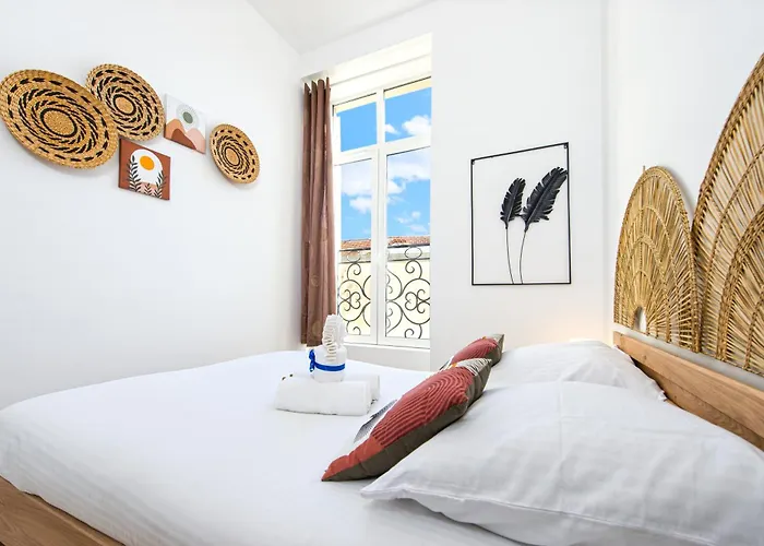 Apartmán Jardin Des Muses Iii - 2 Pieces - Carre D'or *