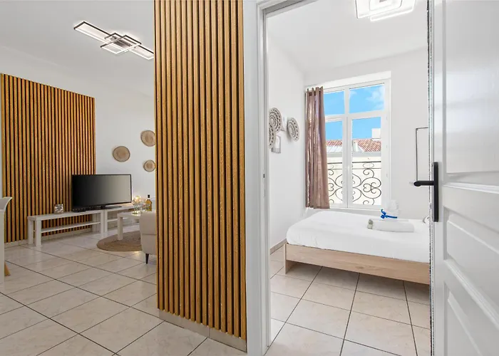 Διαμέρισμα Jardin Des Muses Iii - 2 Pieces - Carre D'or