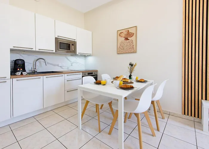 Διαμέρισμα Jardin Des Muses Iii - 2 Pieces - Carre D'or